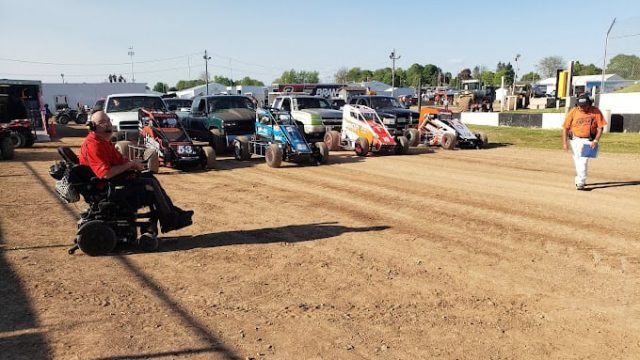 Image of plymouth dirt track racing